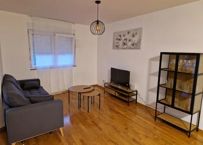 With Panoramic View Apartment *